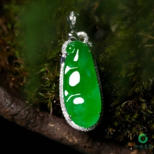 怎样确定翡翠是不是染色注胶，紫光灯放大镜帮你揪出假货