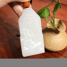 和田玉透光好还是不透光好