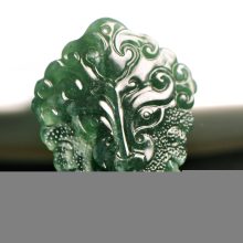 翡翠莫湾基场口黑乌沙，皮壳紧实易出高种
