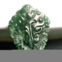 翡翠蝉预算两千，冰种薄翼透亮一鸣惊人