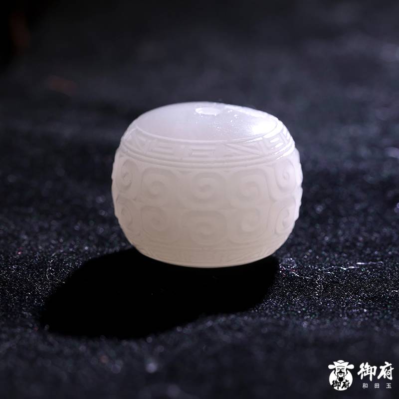 新疆和田玉原毛孔皮白玉籽玉仿古配饰 桶珠 14.7克 实拍图8